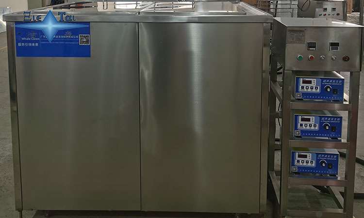 超聲波清洗機在塑料行業(yè)的應(yīng)用，如何去除各種污漬？